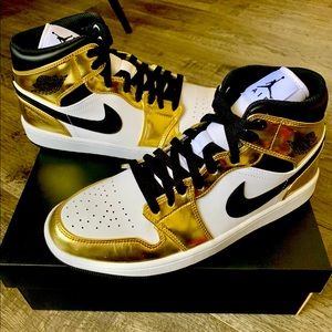 Nike Air Jordan 1 Mid SE white gold sz 9